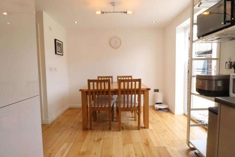 16 Arnfield Road, Audenshaw, Manchester, M34 5ZQ