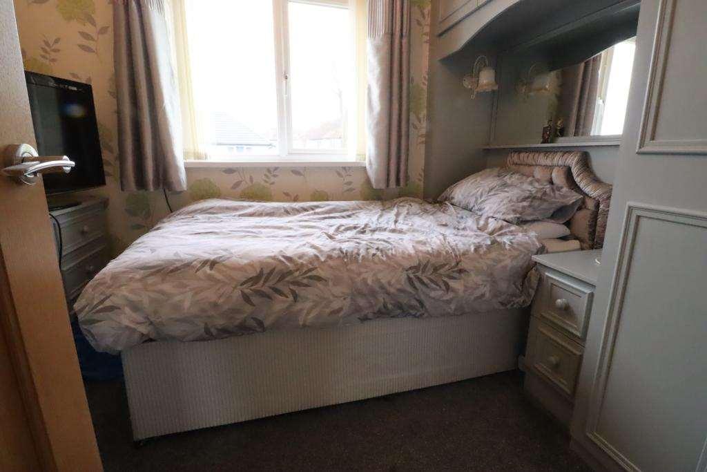 Bedroom 1 (Single)