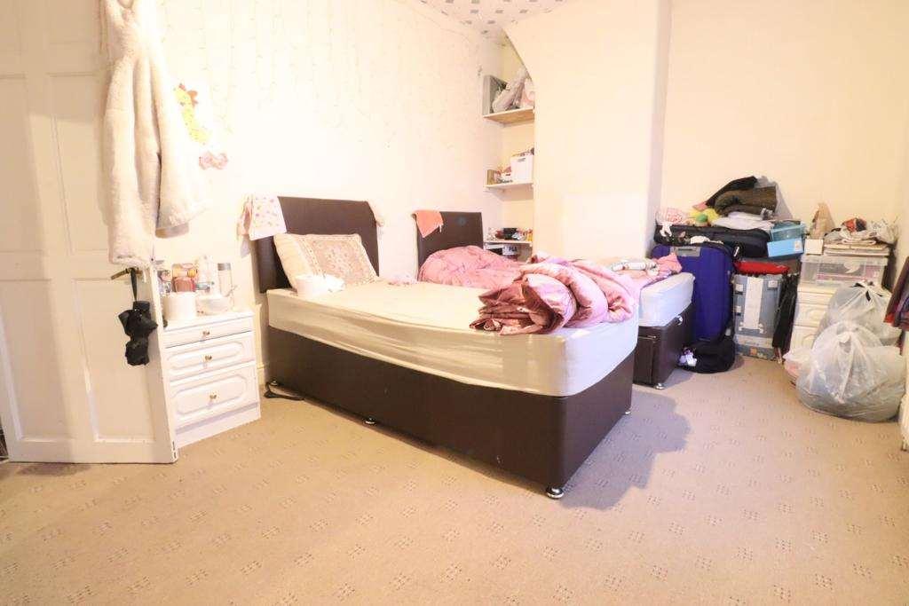Bedroom 3 (Double)