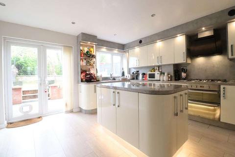 51 Coppice Walk, Denton, Manchester, M34 2DE