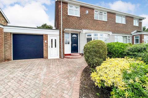 3 bedroom semi-detached house for sale - Lambton Drive, Hetton-le-Hole, Houghton Le Spring, Tyne and Wear, DH5 0ER