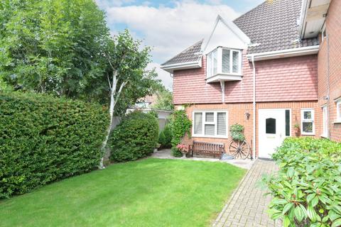 3 bedroom end of terrace house for sale, Olivia Court, Station Road, New Milton, BH25