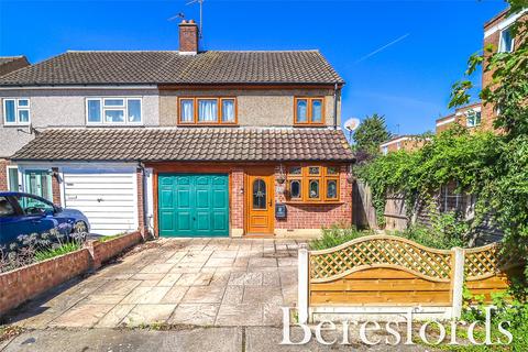 35 Tabrums Way, Upminster, RM14 1SP