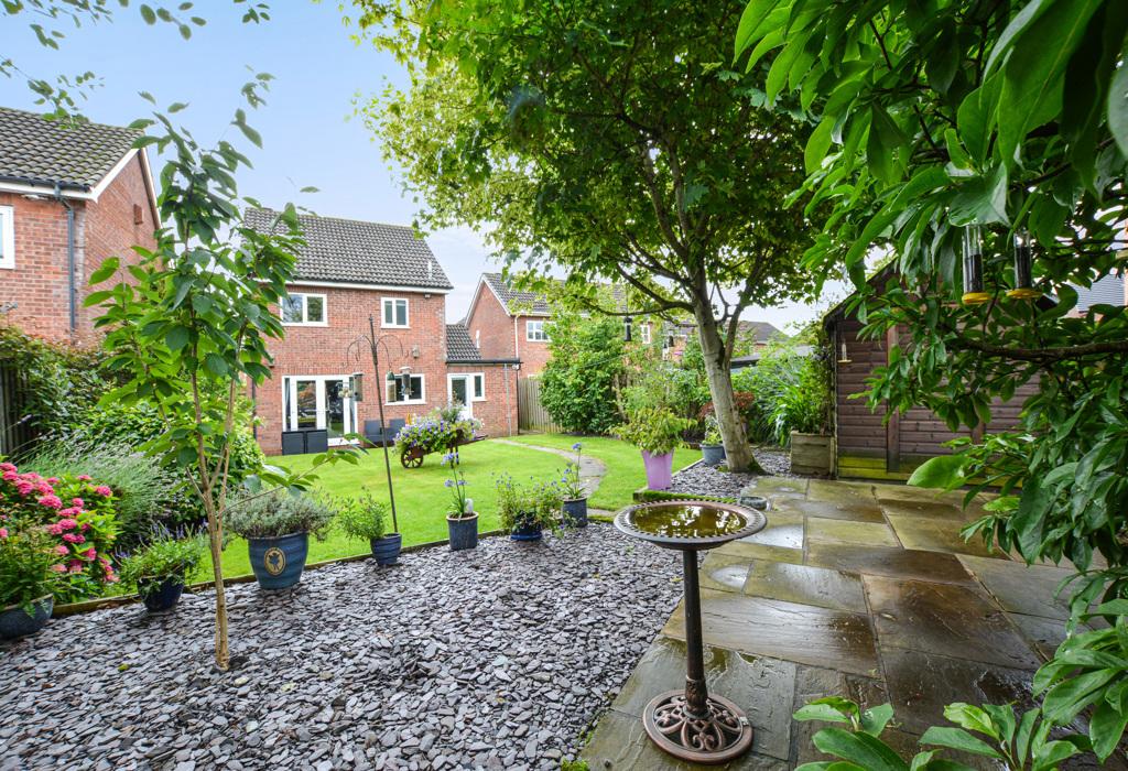Carnoustie Close, Preston, Lancashire 3 bed detached house £270,000