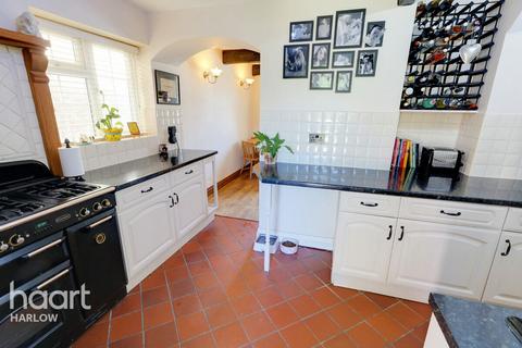 14 Freshwaters, Harlow, CM20 3QB