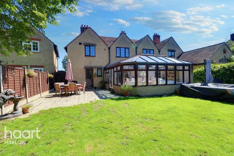 14 Freshwaters, Harlow, CM20 3QB