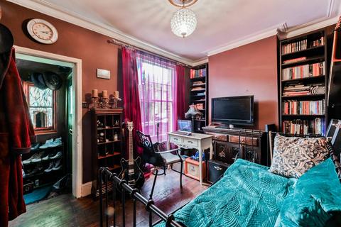 2 bedroom terraced house for sale, Farrant Avenue, Wood Green, London, N22