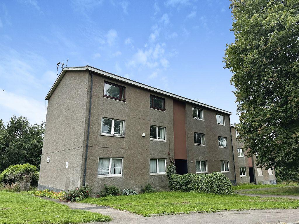 Thurso Crescent, Dundee, DD2 4AT 2 bed flat - £750 pcm (£173 pw)