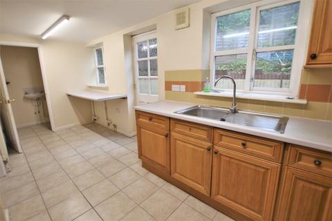 3 bedroom cottage for sale, LONDON ROAD, HORNDEAN