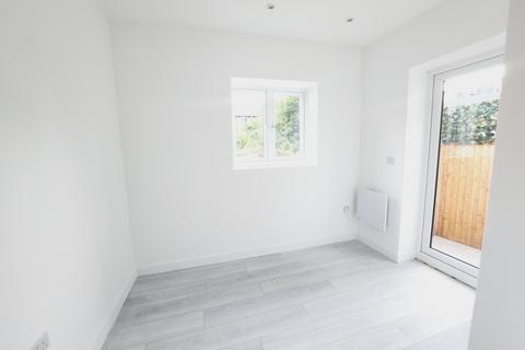 3 bedroom flat to rent, Regents Park Road, Finchley, N3