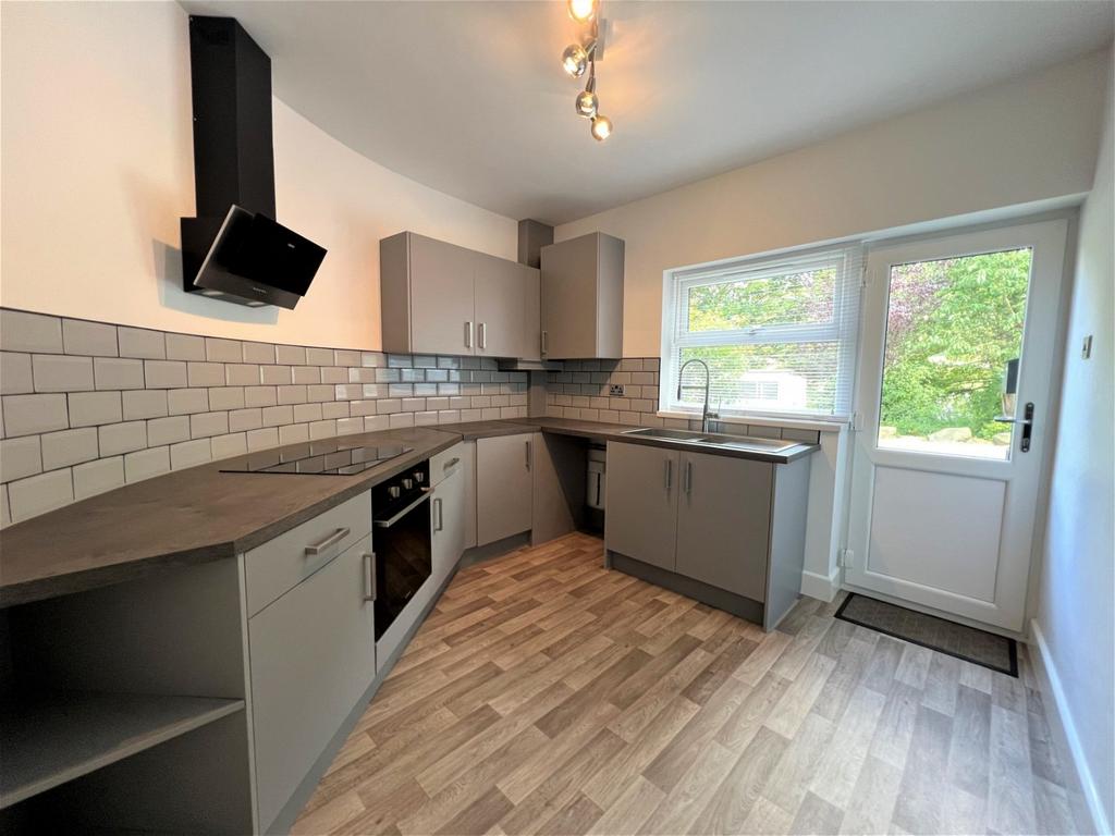 Manchester Road, Stocksbridge, S36 2DS 2 bed flat to rent £775 pcm (£
