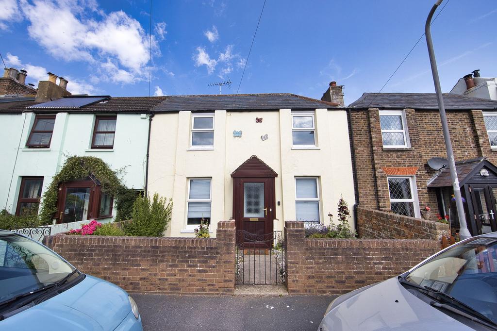 Gladstone Road, Walmer, CT14 3 bed terraced house for sale £365,000