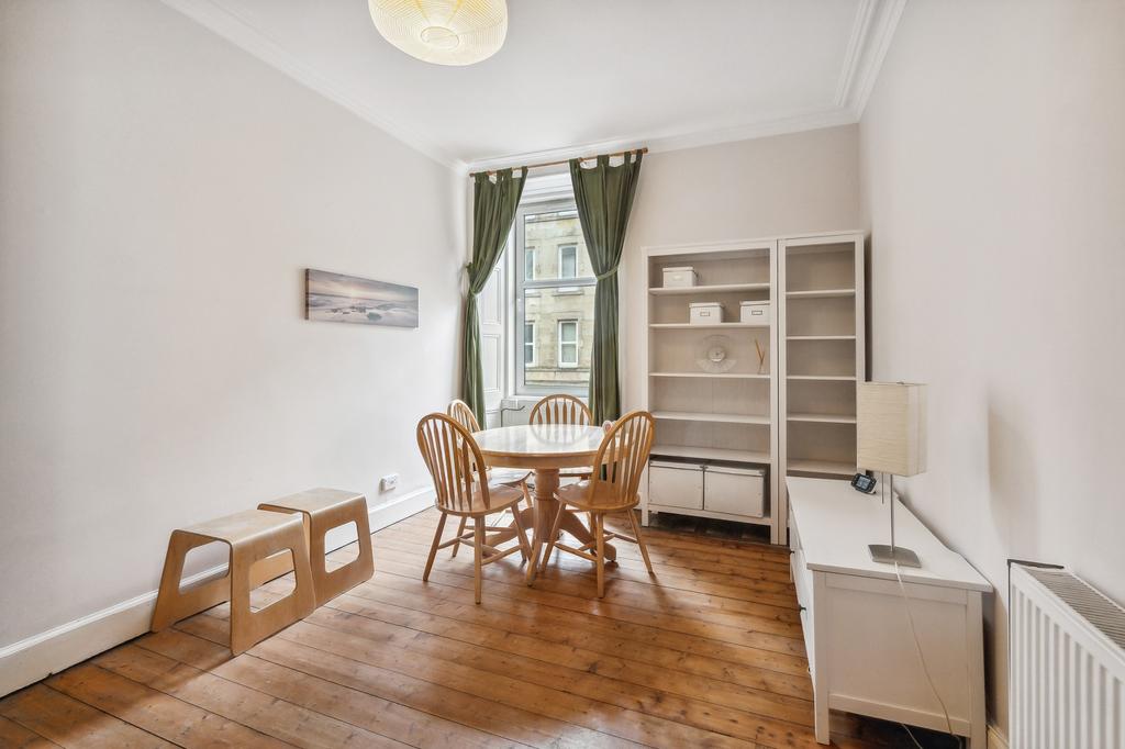 Yeaman Place, Flat 1F2, Polwarth, Edinburgh, EH11 1BU 2 bed apartment