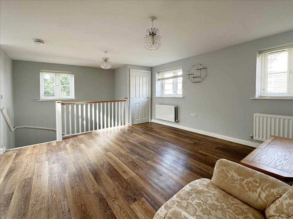 Pandora Close, Locks Heath 2 bed property £1,200 pcm (£277 pw)