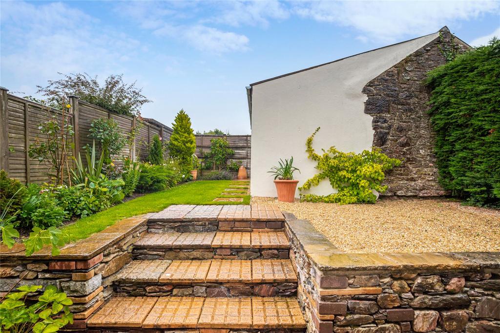 Garden/Garage