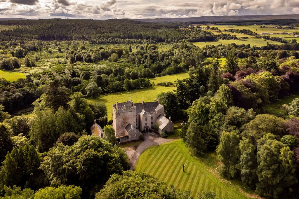 Kilravock Castle