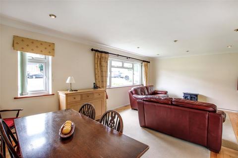 20 Chantry Avenue, Hartley, Longfield, DA3 8DD
