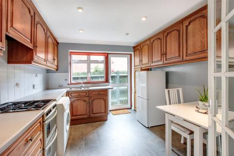 20 Chantry Avenue, Hartley, Longfield, DA3 8DD