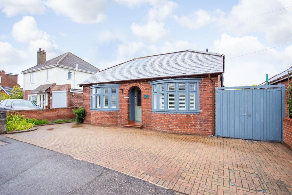 Ethelbert Road, Faversham, ME13 3 bed detached bungalow £675,000