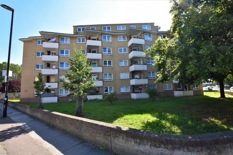 2 bedroom flat to rent, Ashford House, Staunton Street, Deptford, SE8