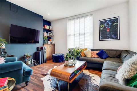 2 bedroom maisonette for sale, Balls Pond Road, London, N1