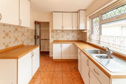 20 Glantawe Park, Ystradgynlais, Swansea, SA9 1AE