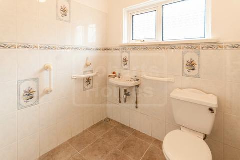 20 Glantawe Park, Ystradgynlais, Swansea, SA9 1AE