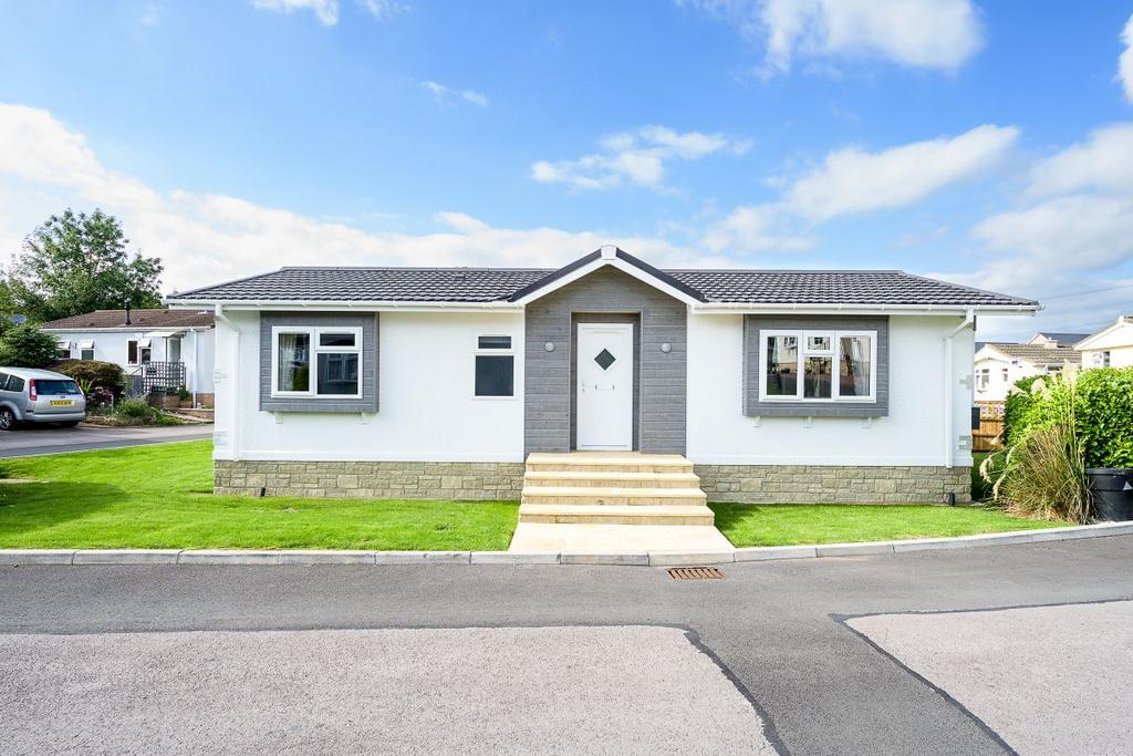 Lea Villa Residential Park, Lea, RossonWye 2 bed park home for sale