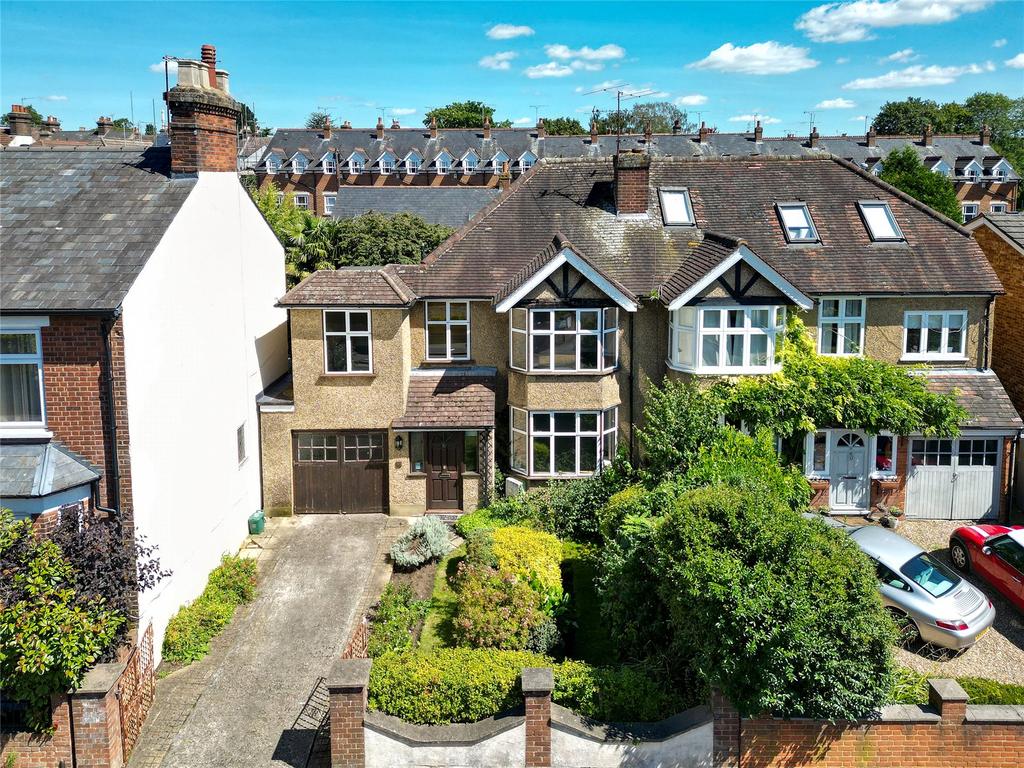 Camp Road, St. Albans, Hertfordshire 3 bed semidetached house for sale