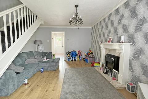 2 bedroom semi-detached house for sale - Netherfields Crescent, Middlesbrough, TS3