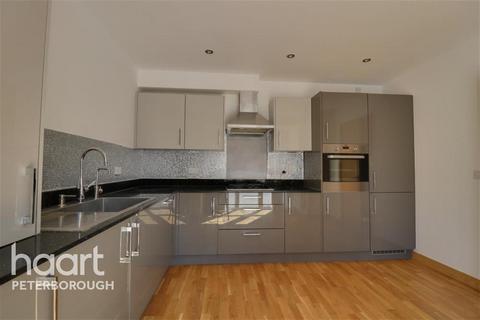 3 bedroom semi-detached house to rent, Marchment Square