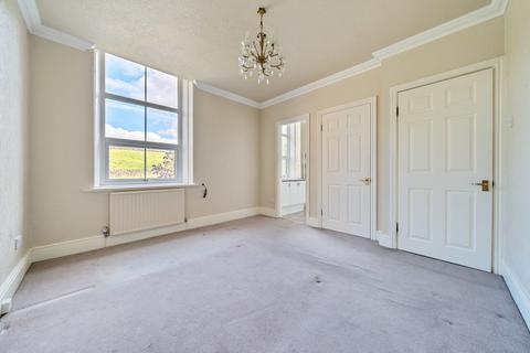 3 bedroom flat for sale, Lady Park Avenue, Bingley, West Yorkshire, BD16