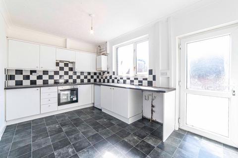 47 Parkgate, Chadderton, Oldham, OL9 0AW
