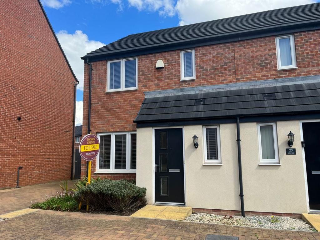Walmer Close, Upton, Northampton NN5 4WL 3 bed semidetached house £