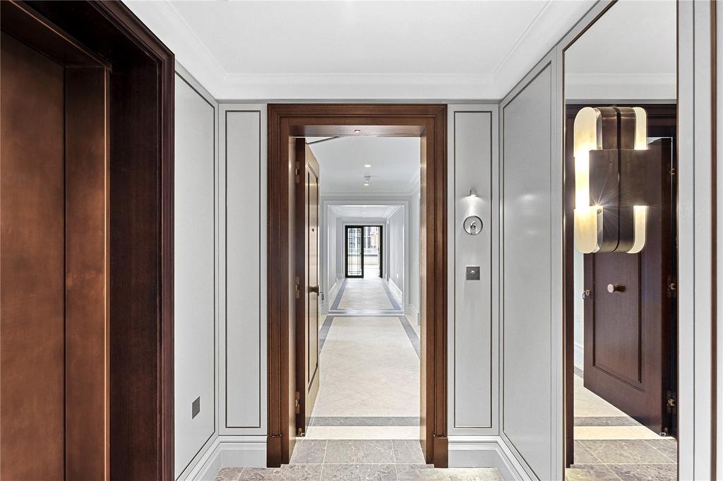 Apt 6, William St