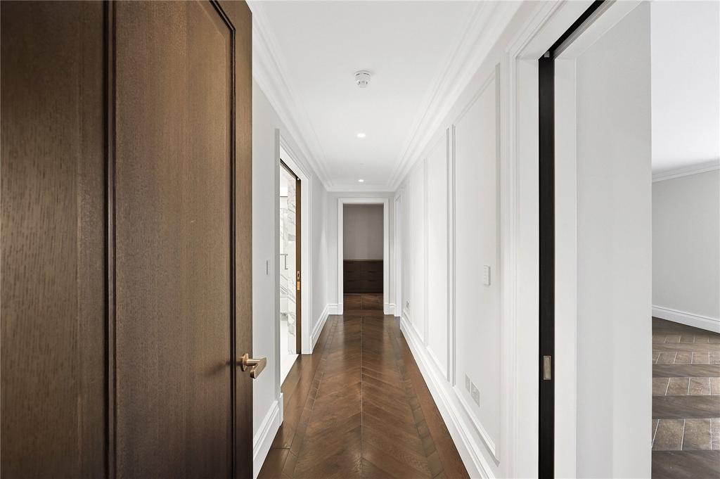 Apt 6, William St