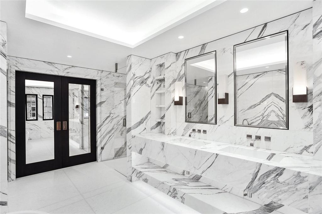Apt 6, William St