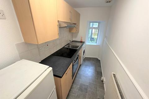 2 bedroom flat to rent, Hutcheon Street, City Centre, Aberdeen, AB25