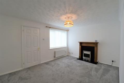 3 bedroom semi-detached house to rent, Bernstein Close, Browns Wood