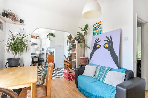 3 bedroom apartment for sale, Millfields Road, London, E5