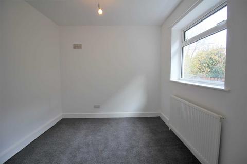 2 bedroom flat to rent, Moorland Road, Weston-super-Mare