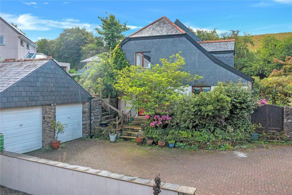 Scoldens Close, Modbury, Ivybridge, Devon, PL21 3 bed barn conversion