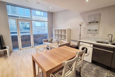 2 bedroom flat to rent, The Boatmans, 42 City Road East, Southern Gateway, Manchester, M15