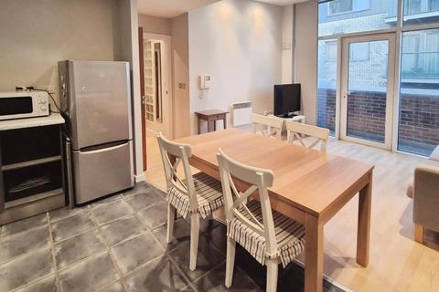 2 bedroom flat to rent, The Boatmans, 42 City Road East, Southern Gateway, Manchester, M15