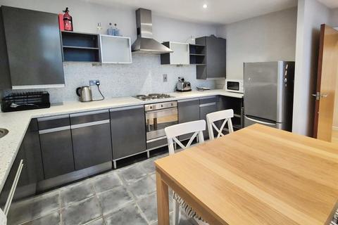 2 bedroom flat to rent, The Boatmans, 42 City Road East, Southern Gateway, Manchester, M15