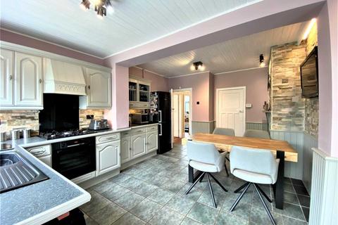 3 bedroom semi-detached house for sale, Rainford Road, Windle