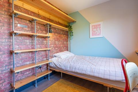 6 bedroom end of terrace house to rent, Widdicombe Way, Brighton