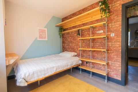 6 bedroom end of terrace house to rent, Widdicombe Way, Brighton