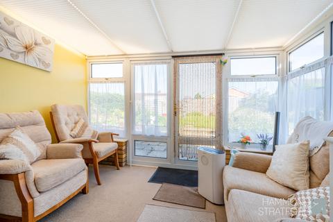 74 Clover Road, Attleborough, NR17 2JQ