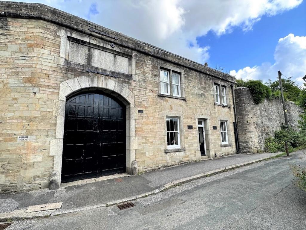 Berrycoombe Road, Bodmin, Cornwall, PL31 4 bed house for sale £400,000